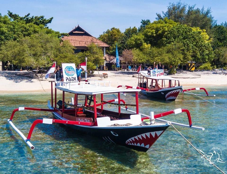 Lutwala Bungalows And Private Villa กีลีตราวางัน ภายนอก รูปภาพ