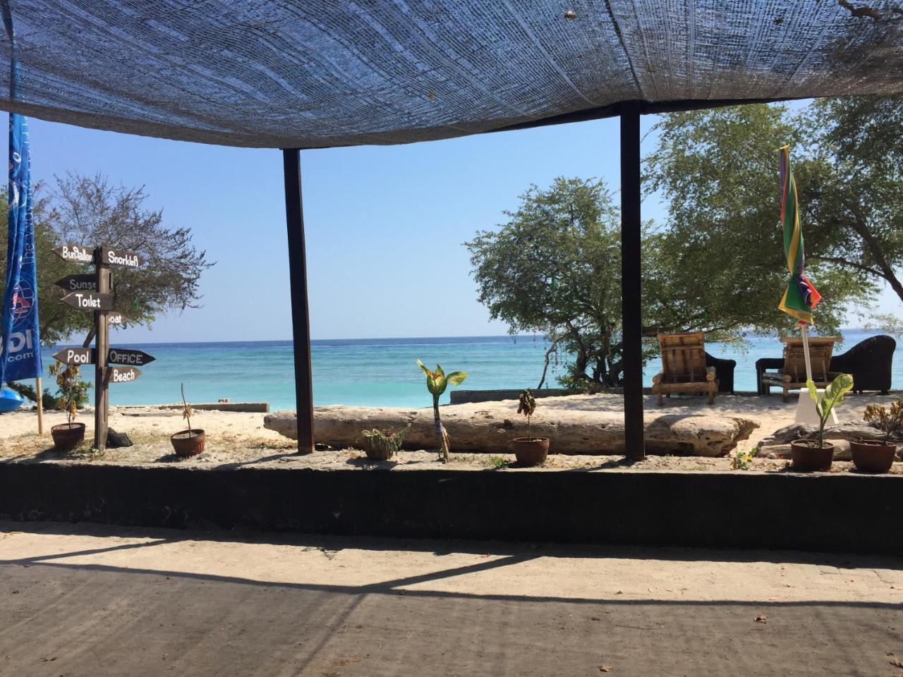 Lutwala Bungalows And Private Villa กีลีตราวางัน ภายนอก รูปภาพ