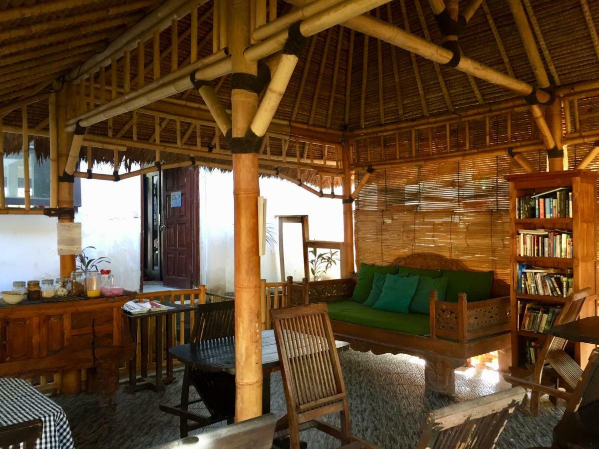 Lutwala Bungalows And Private Villa กีลีตราวางัน ภายนอก รูปภาพ