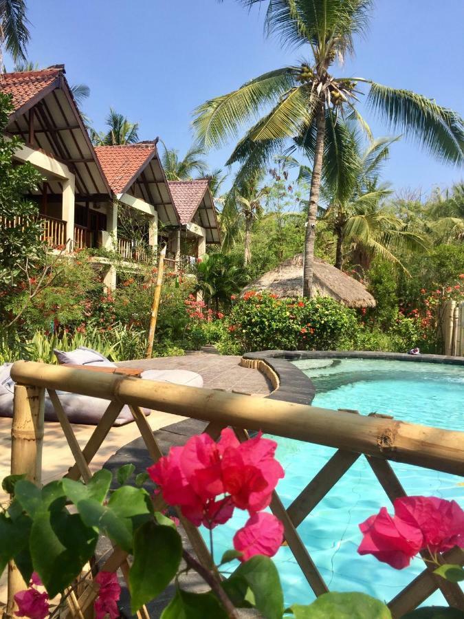 Lutwala Bungalows And Private Villa กีลีตราวางัน ภายนอก รูปภาพ